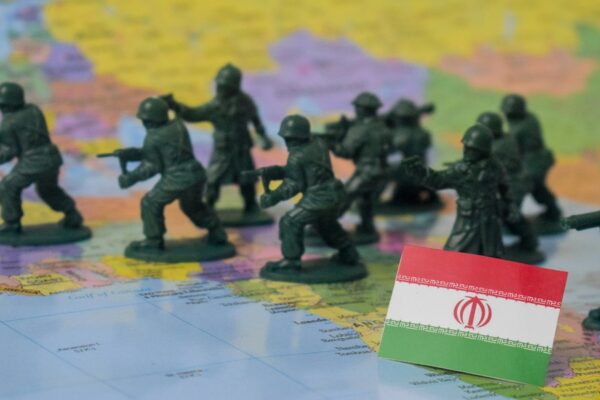USA og Iran uden aftale efter maratonforhandlinger: Markedet priser ny geopolitisk risikopræmie ind