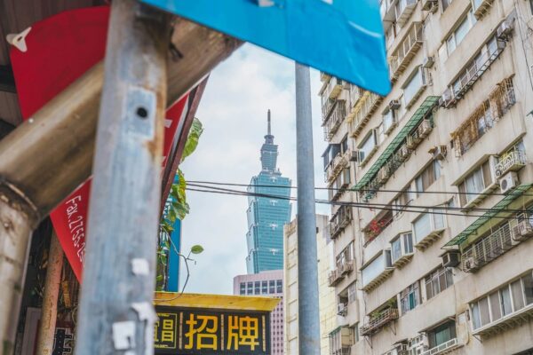 AI-eufori løfter Taiwan og Sydkorea til rekordniveauer – men gør markederne farligt sårbare