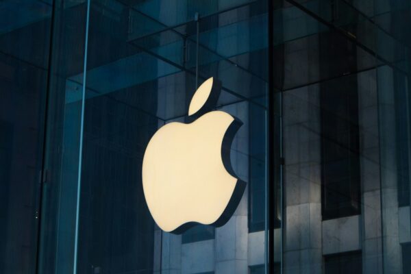 Apple kigger mod Intel og Samsung: Kan flytte chipproduktion til USA i nyt strategisk skifte