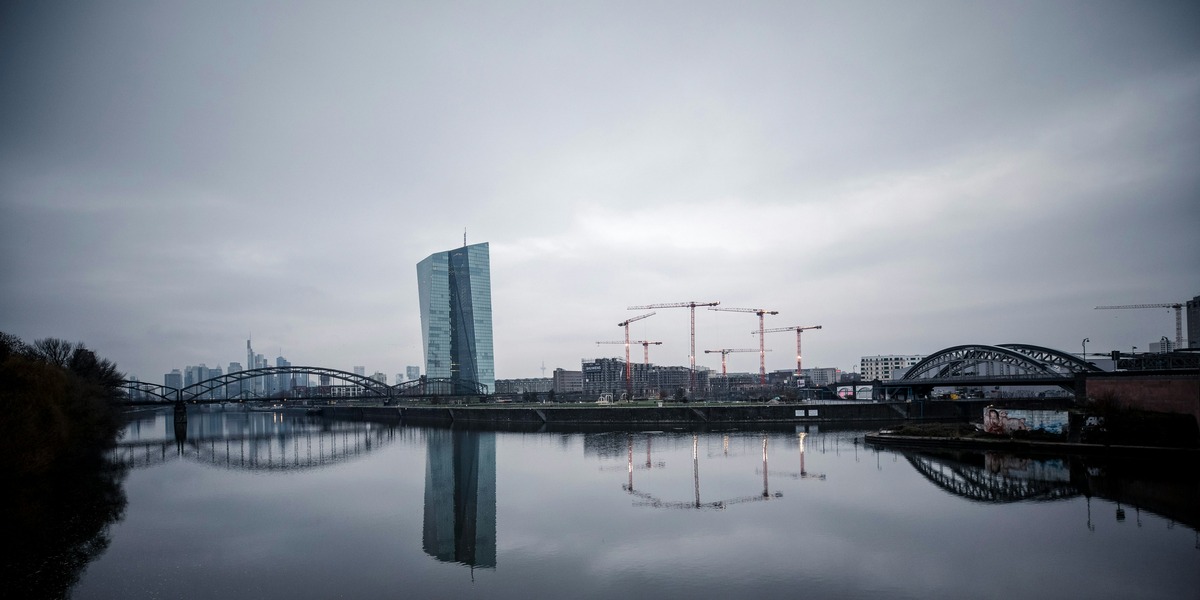 ECB på vej mod rentestigning: Markedet strammer allerede kreditten – og det kan blive den skjulte bremse