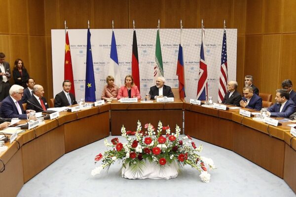 Iran-aftale tæt på: Markederne balancerer mellem gennembrud og ny konflikt