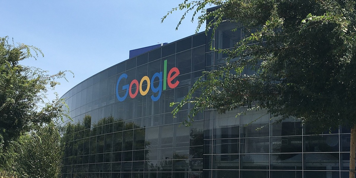 Alphabet henter 80 mia. dollar i aktiesalg: AI-kapløbet tvinger techgiganten på offensiven
