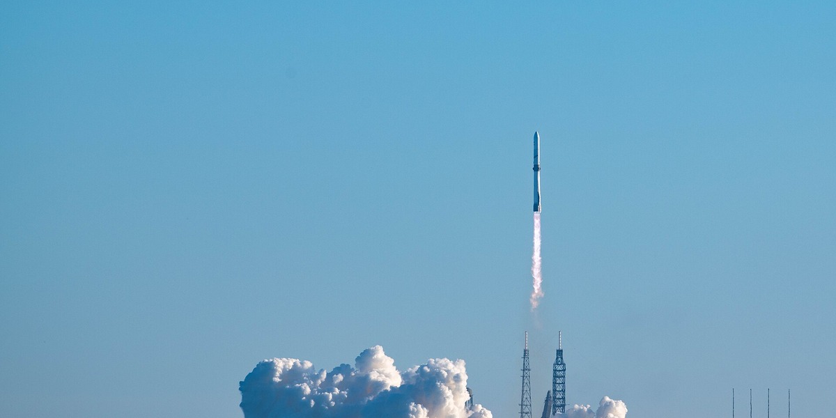 Blue Origin-eksplosion kan sætte New Glenn på pause til 2028 – og sende NASA og Amazon i armene på SpaceX