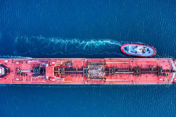 Iran-krig sender energipriser på chokniveau – og tvinger Europa og Asien til at speede den grønne omstilling op