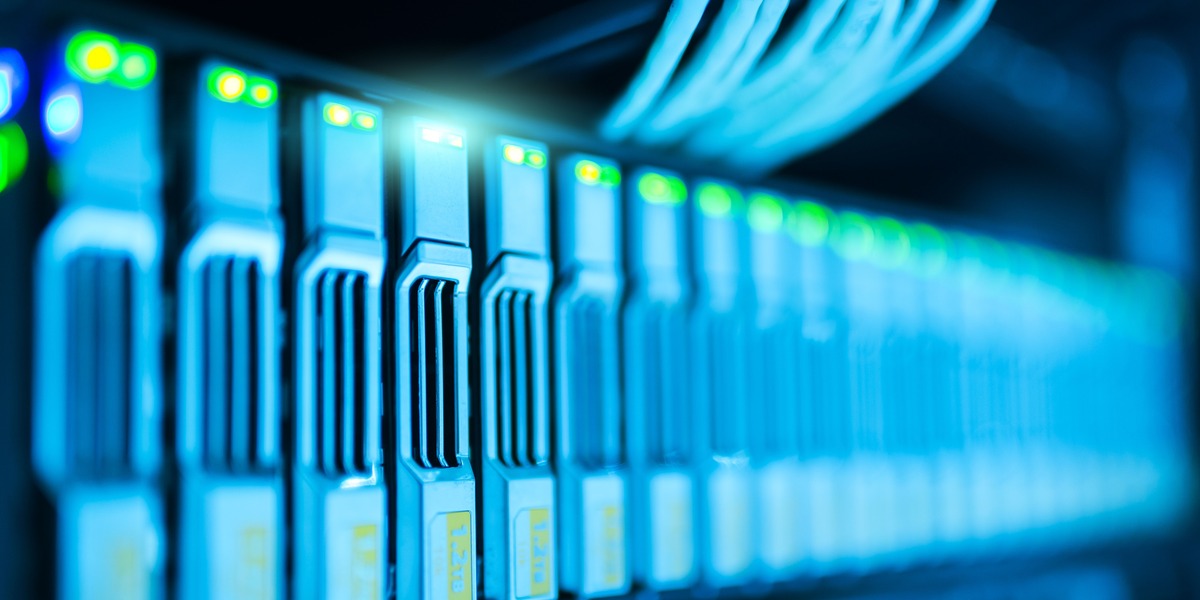 Meta rykker AI tættere på 1,4 mia. indere: Reliance skal bygge første datacenter i landet