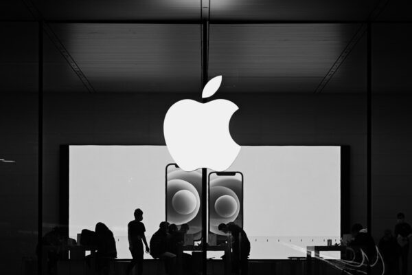 Apple får grønt lys til Alibaba-AI på iPhone i Kina – et sjældent strategisk gennembrud