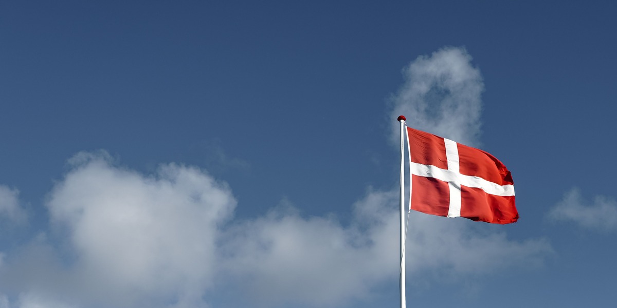 Bankfusionen lover “det bedste fra alle verdener” – nu kommer gebyrregningen til over en million kunder