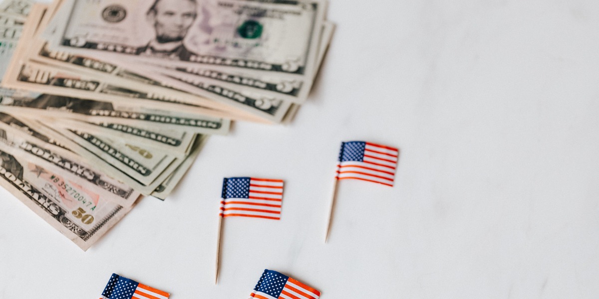 Dollaren kan stå foran et nyt ryk op: Wall Street ser tegn på brud efter 11 måneders stilstand