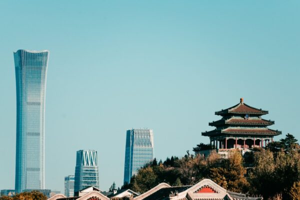 Kinas industribremse overrasker: Fald i nye ordre øger presset på Beijing
