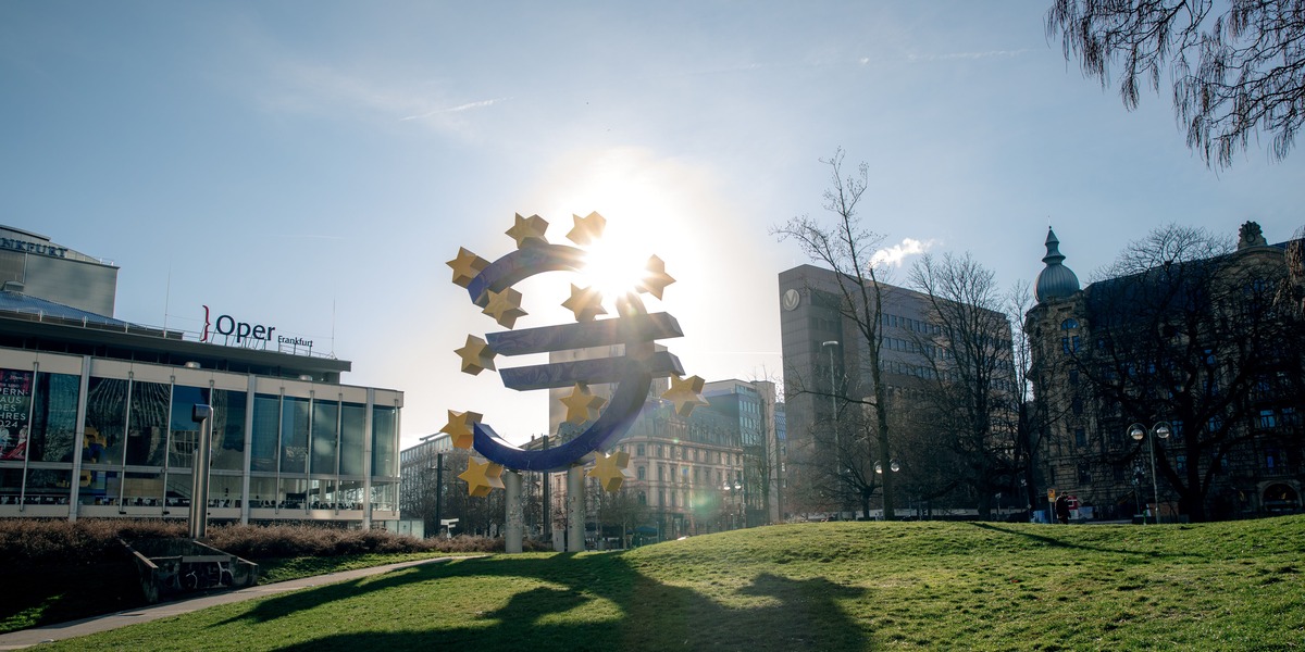 Mellemøsten skubber renterne: ECB-møde kan blive langt mere uroligt end ventet