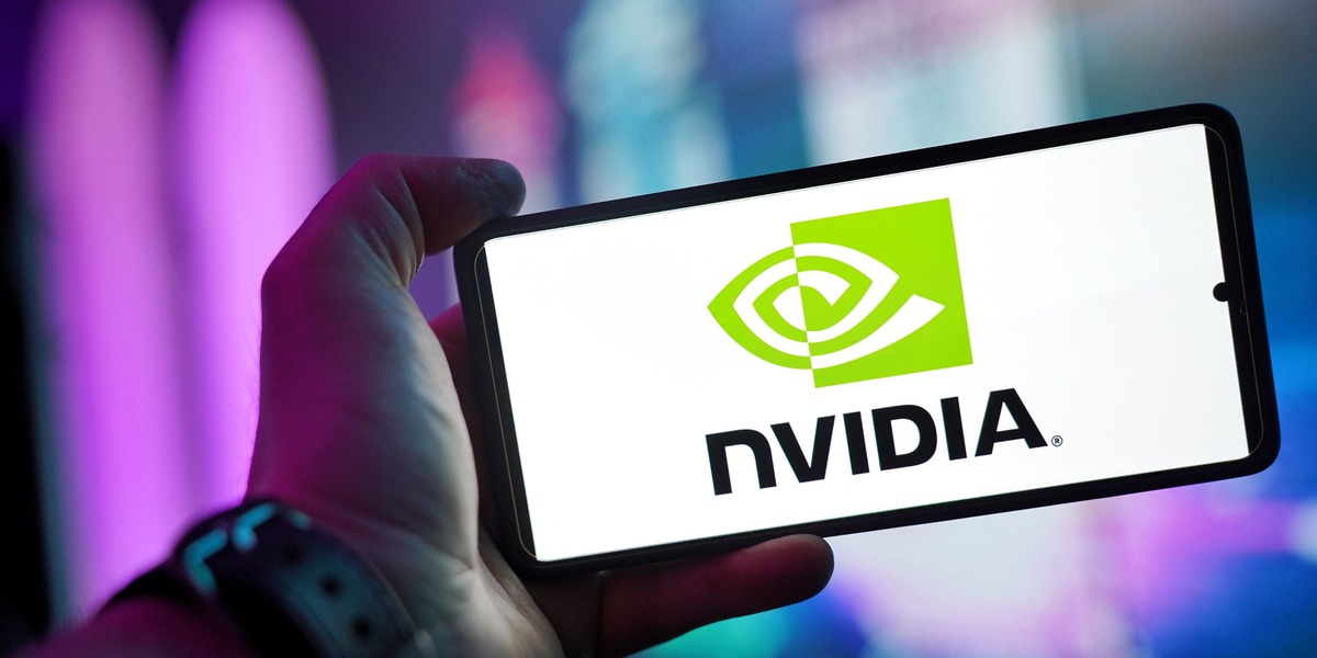 Nvidia og OpenAI i megaforhandlinger: 250 mia. dollar kan omforme AI-kapløbet