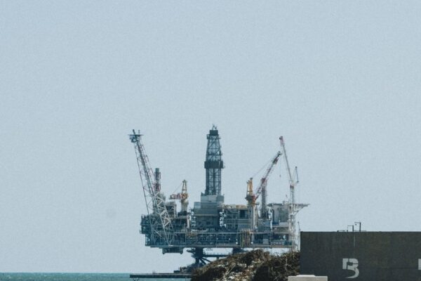USA strammer skruen på russisk olie: Nyt sanktionsudspil kan ramme importører og presse energimarkedet