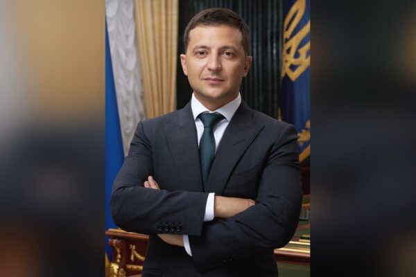 Zelenskyj ryster Ukraines top: Ny øverstkommanderende skal stabilisere fronten og dronekrigen