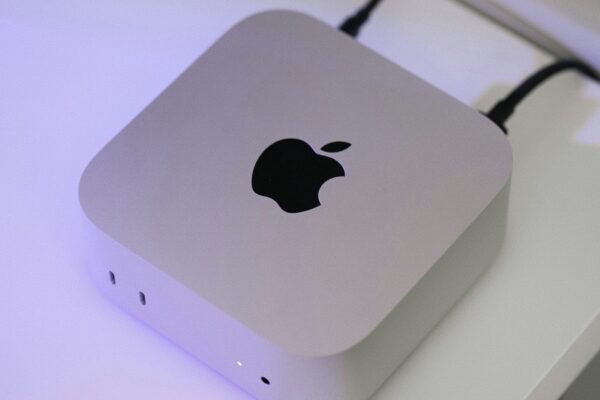 Apple hæver prisen på Mac Mini – satser hårdt på lokale AI-modeller med nye M6- og M5-chips
