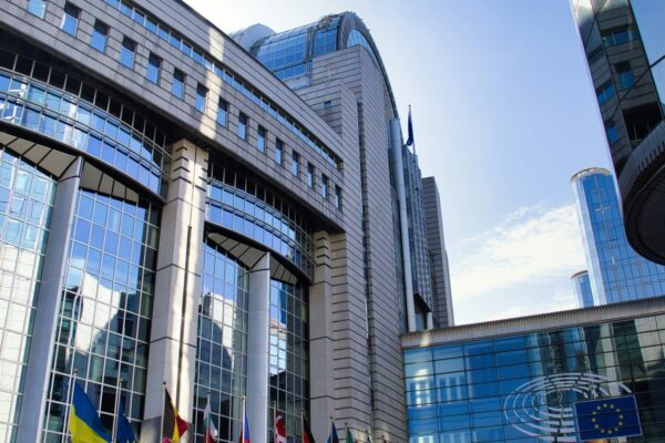 Nye EU-emballageregler skaber bøde-frygt: Virksomheder advarer om kaos i dokumentationskrav