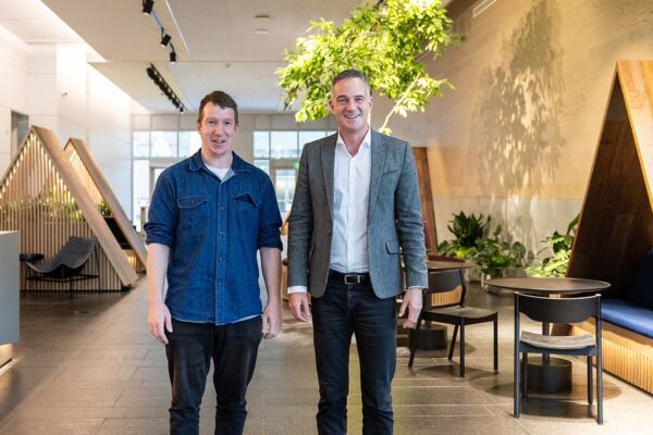 Anthropic slår alarm: Kinesiske AI-labs beskyldes for massiv “model-tyveri” mod Claude