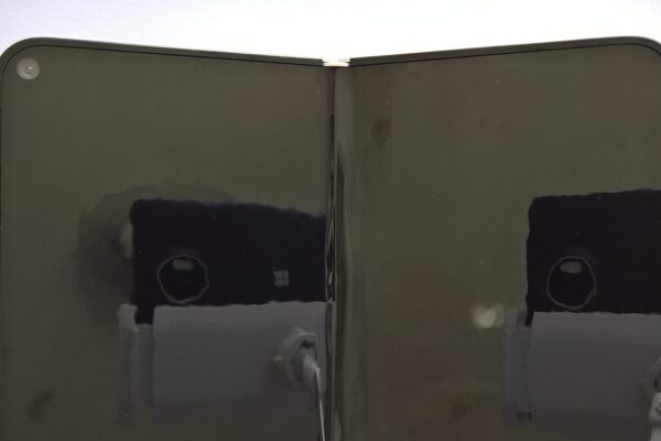 Apple lancerer foldbar iPhone til 1.999 dollar – men investorerne køber ikke historien