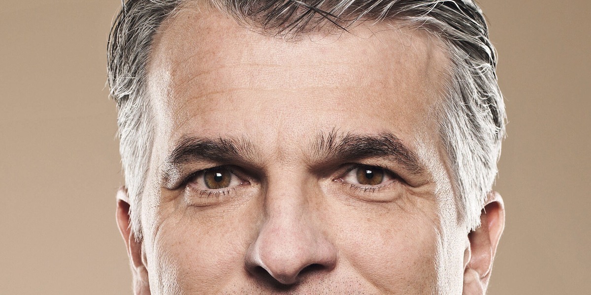 UBS-topchef advarer: Investorer undervurderer risikoen – og renterne kan blive højere i længere tid