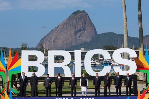 Xi møder Modi i Indien: BRICS-topmødet kan blive vendepunkt for Asiens vigtigste handelsforhold