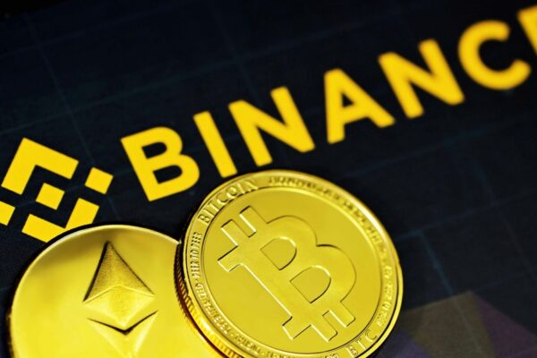Binance ramt af muligt hack på 42 mia. kr.