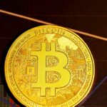 Bitcoin over 82.000 dollar: Oliefald løfter risikoen