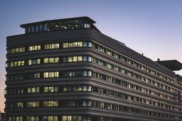 Energinet åbner for netkapacitet igen, men køen er lang