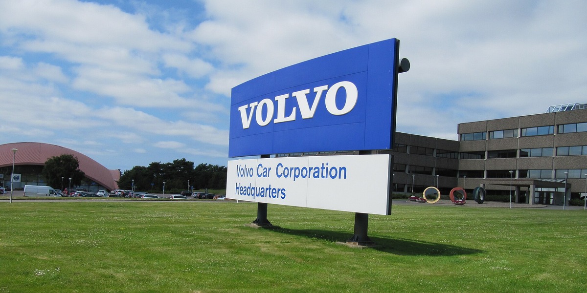 Volvo skærer 2.500 job: Ny spareplan rammer Sverige